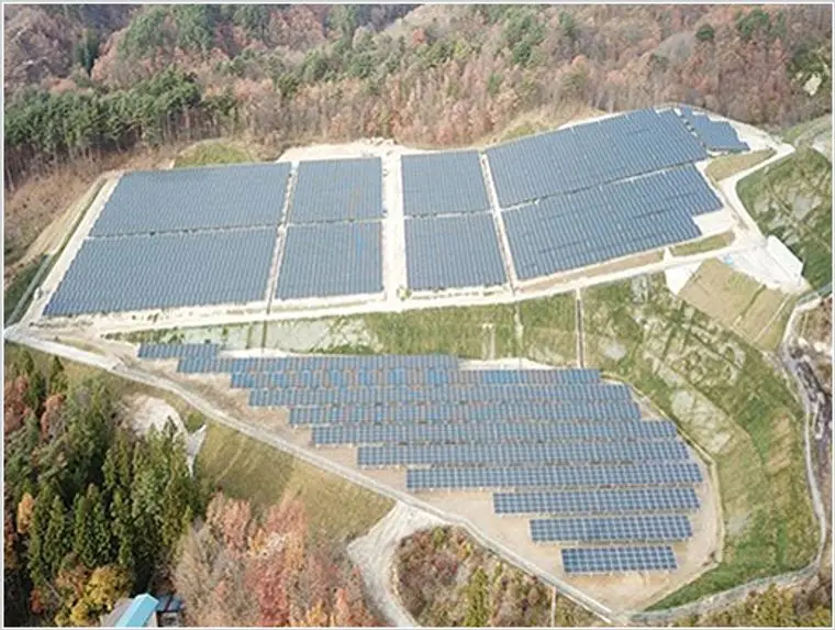 シュトラール合同会社様（福島小野町太陽光発電所）
